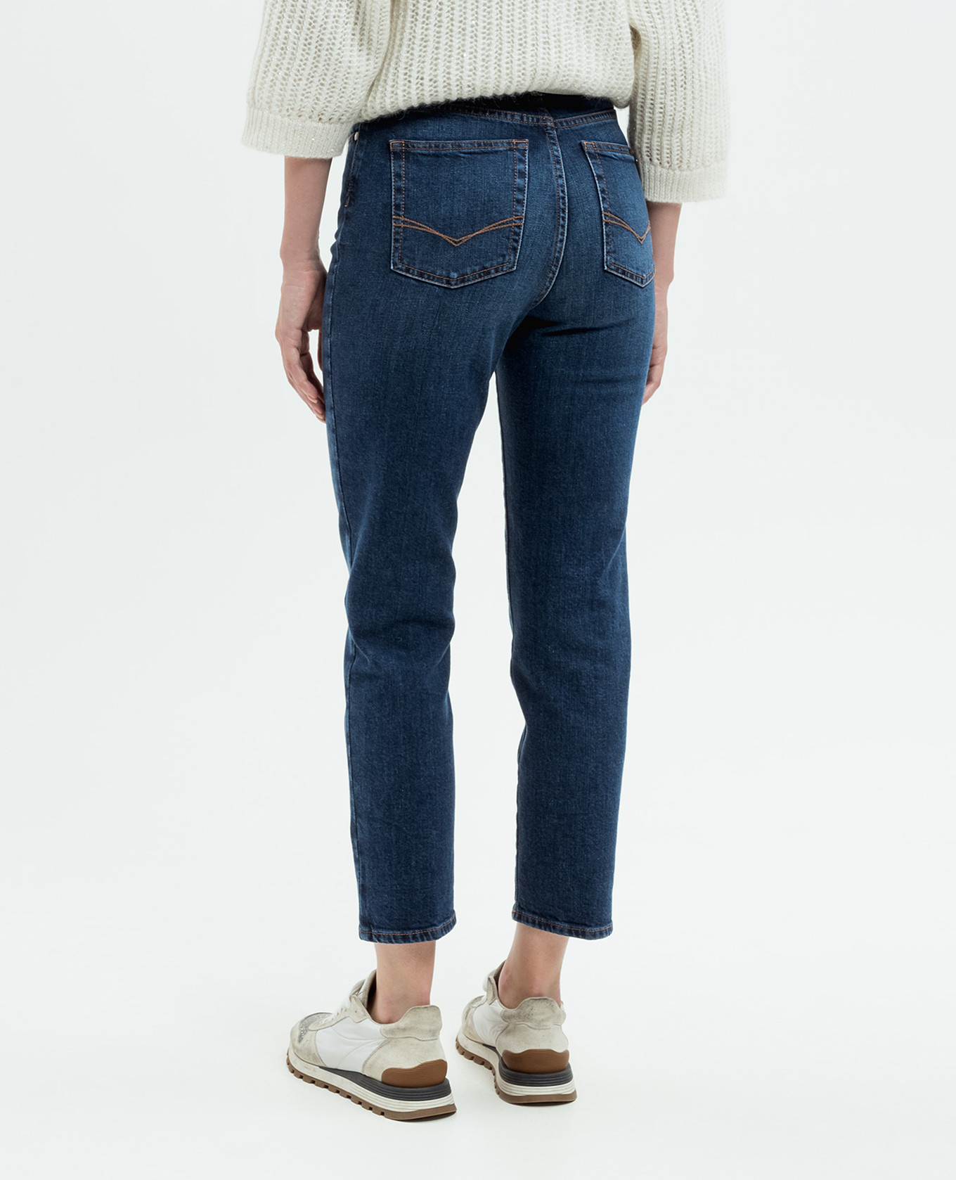 Blue jeans with logo Peserico
Blue jeans with logo Peserico