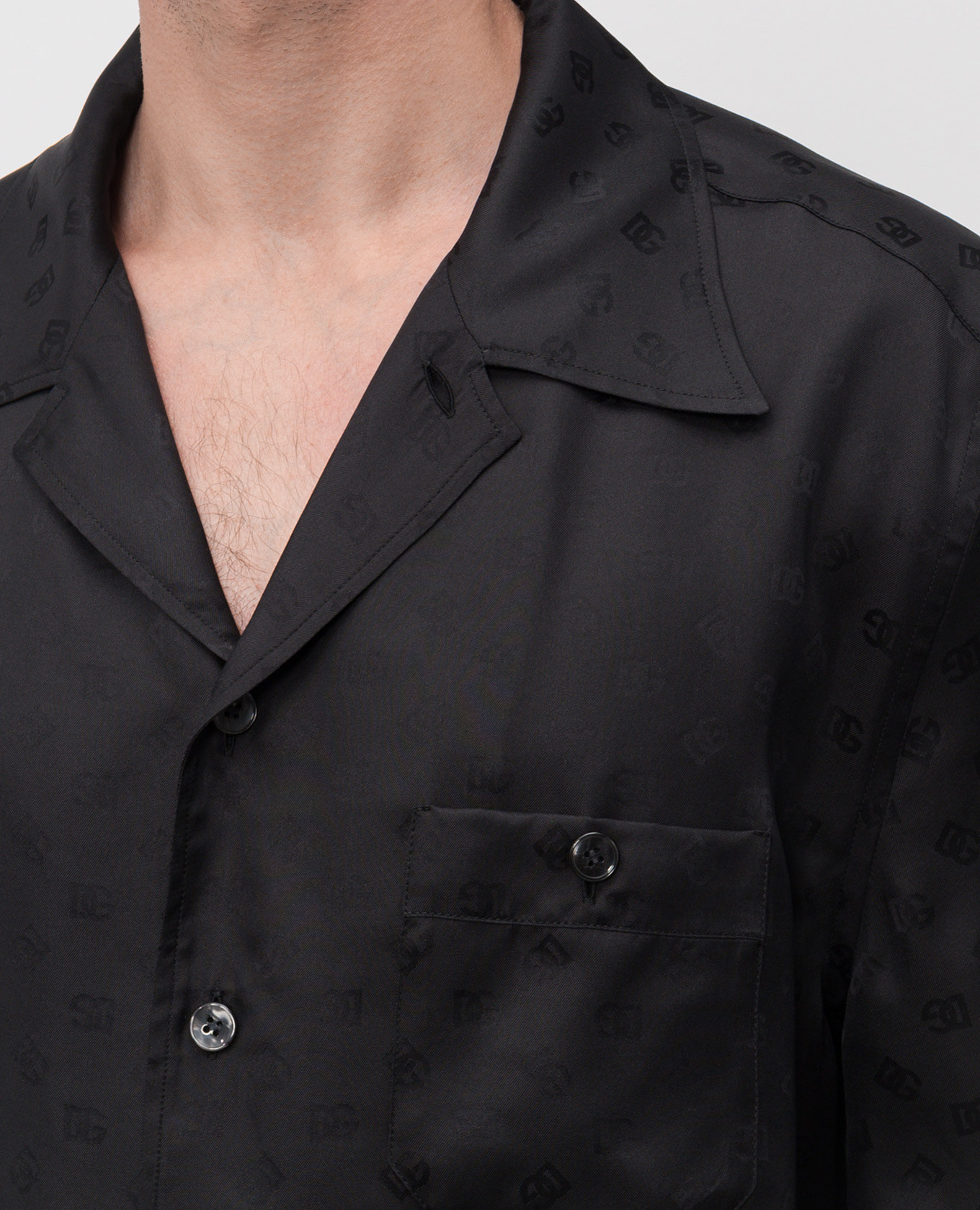 Black silk shirt with monogram logo pattern Dolce&Gabbana
Black silk shirt with monogram logo pattern Dolce&Gabbana