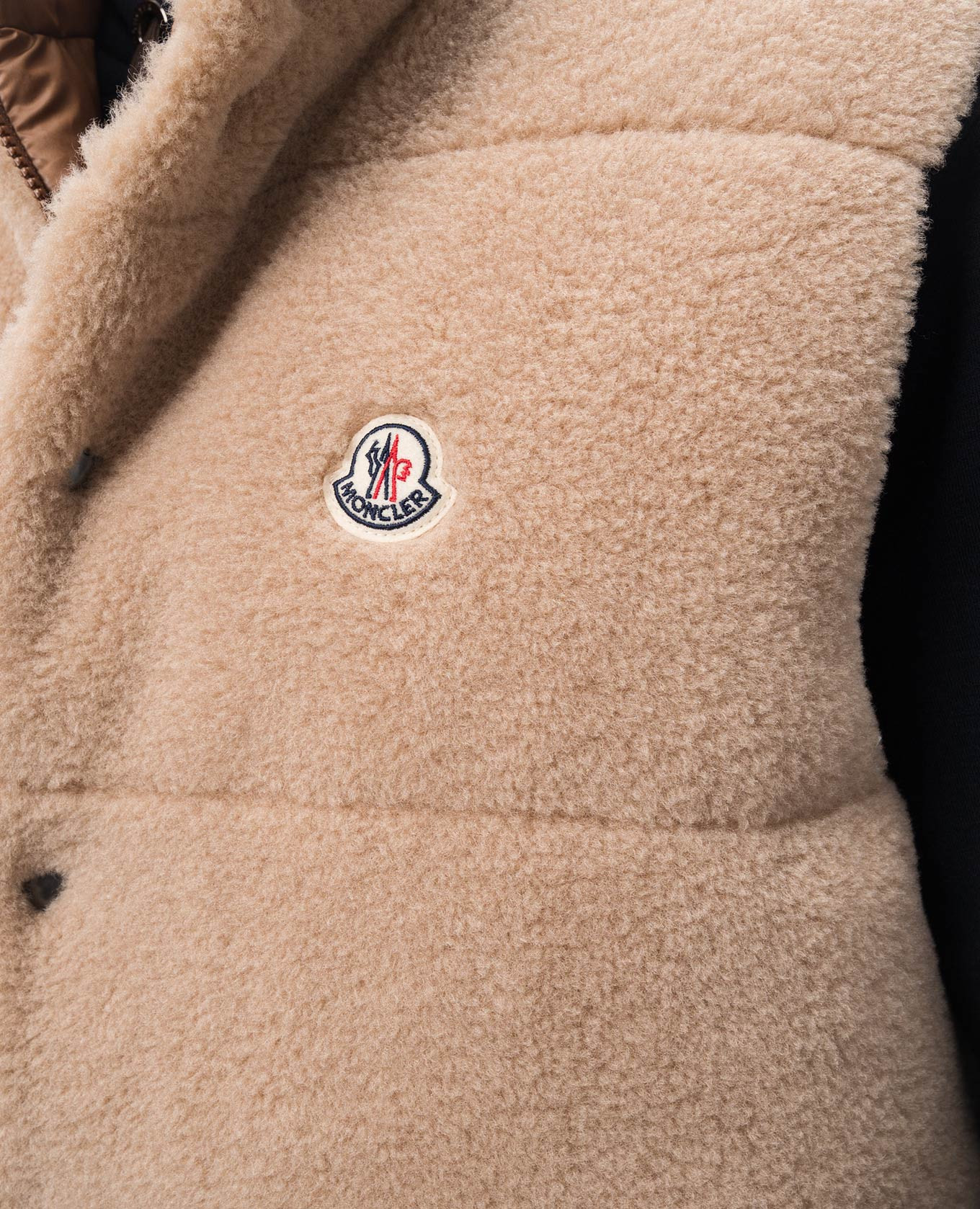 Colbricon beige two-way down vest Moncler
Colbricon beige two-way down vest Moncler