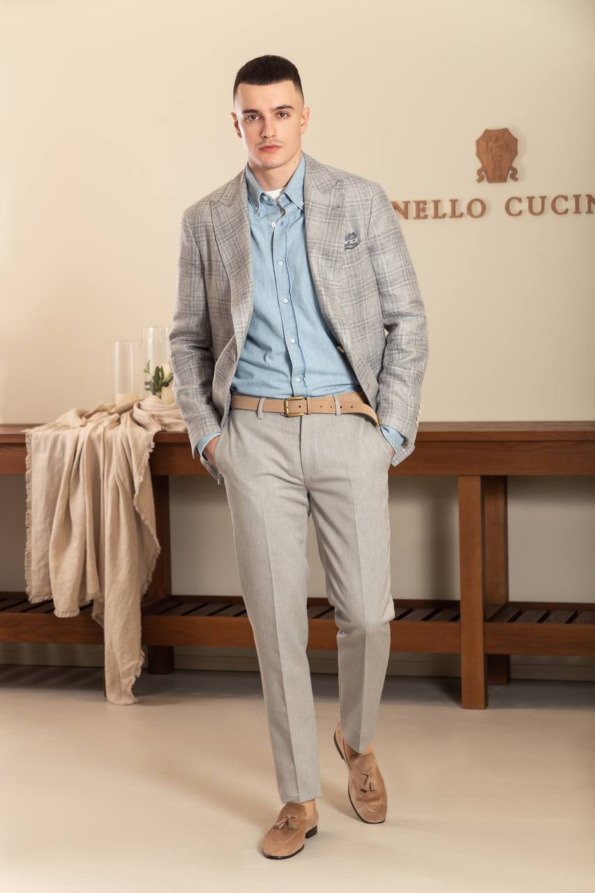 Gray double-breasted checked linen, wool and silk jacket Brunello Cucinelli, Grey
Gray double-breasted checked linen, wool and silk jacket Brunello Cucinelli, Grey