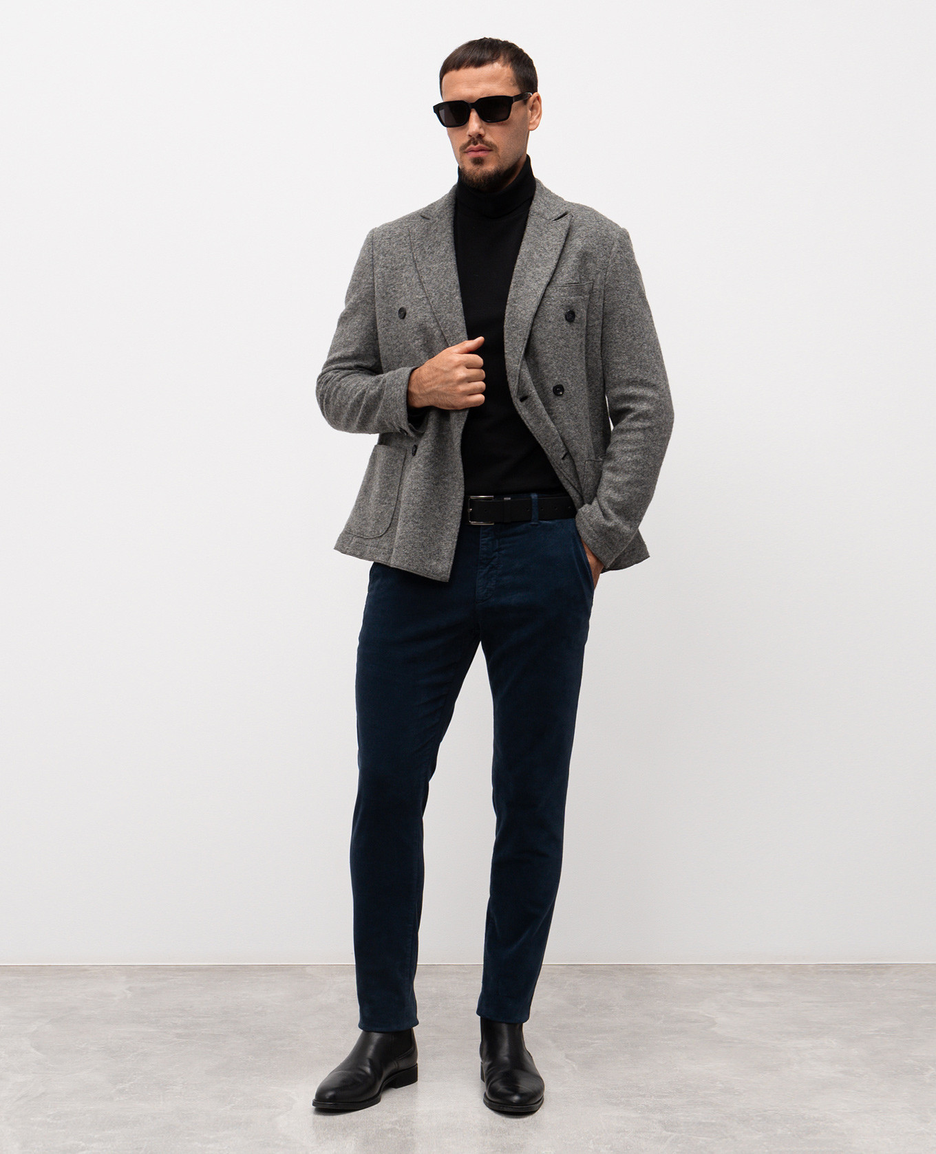 Blue velvet pants Four.Ten
Blue velvet pants Four.Ten