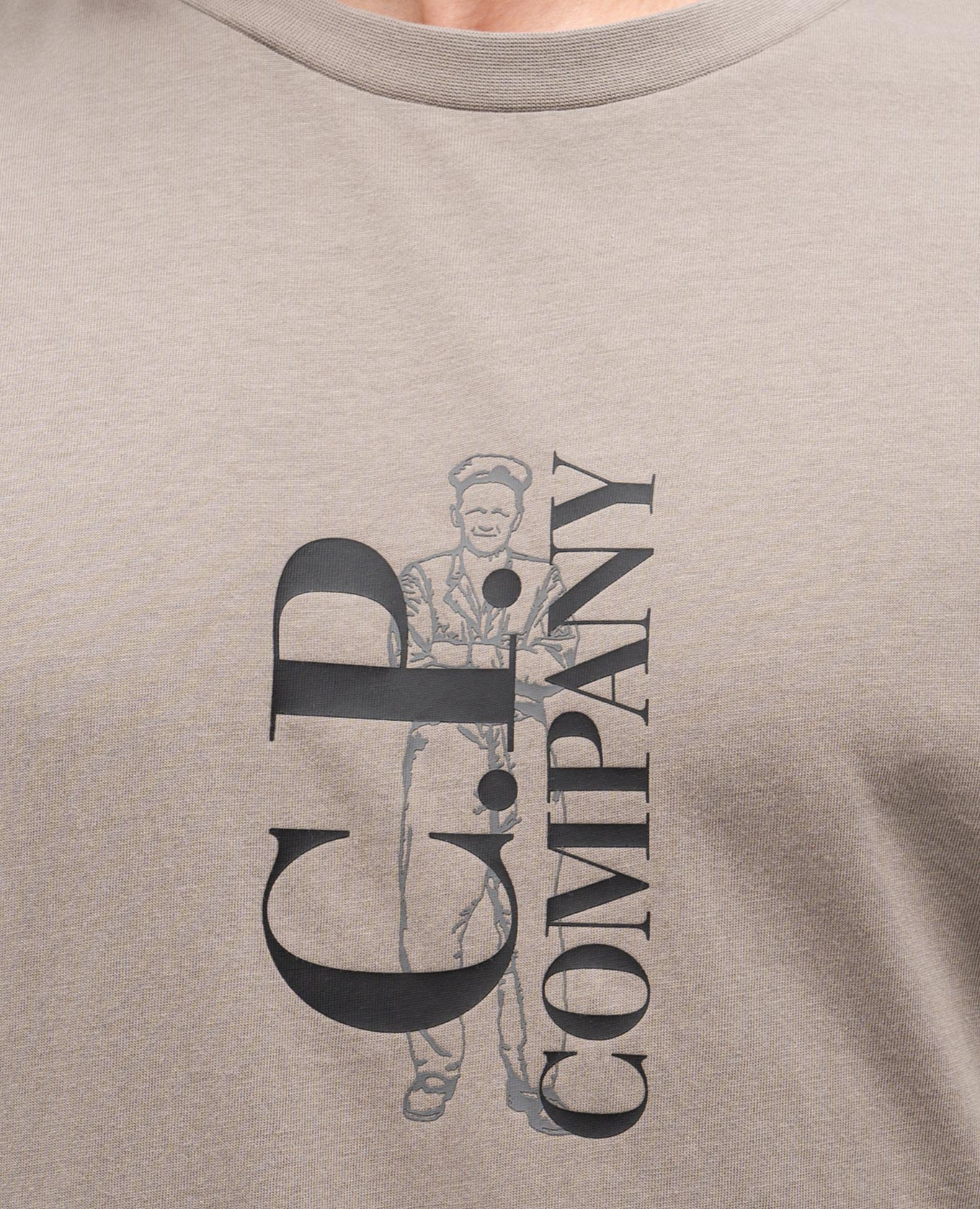 Khaki logo print T-shirt C.P. Company
Khaki logo print T-shirt C.P. Company