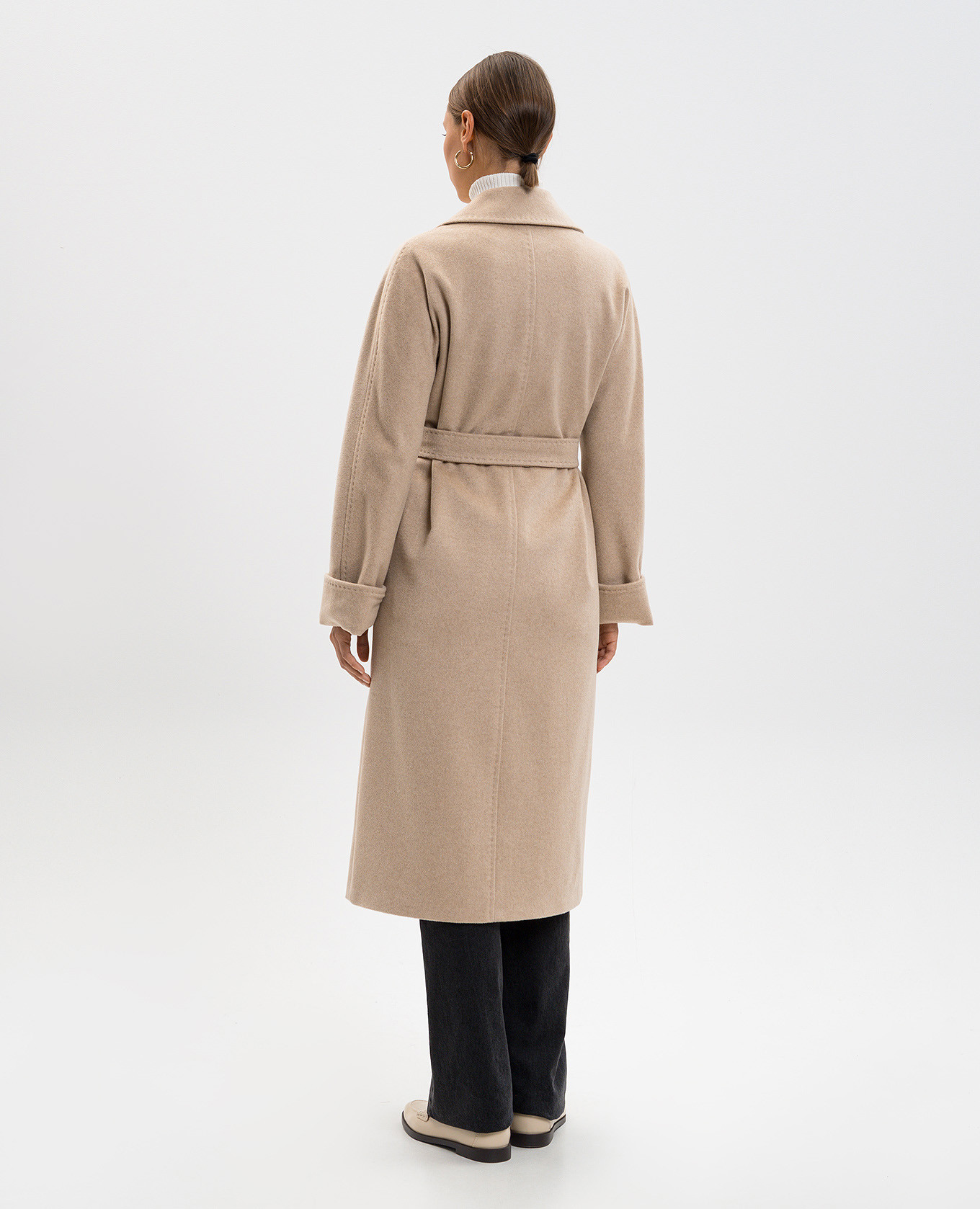 Beige cashmere coat Heresis
Beige cashmere coat Heresis