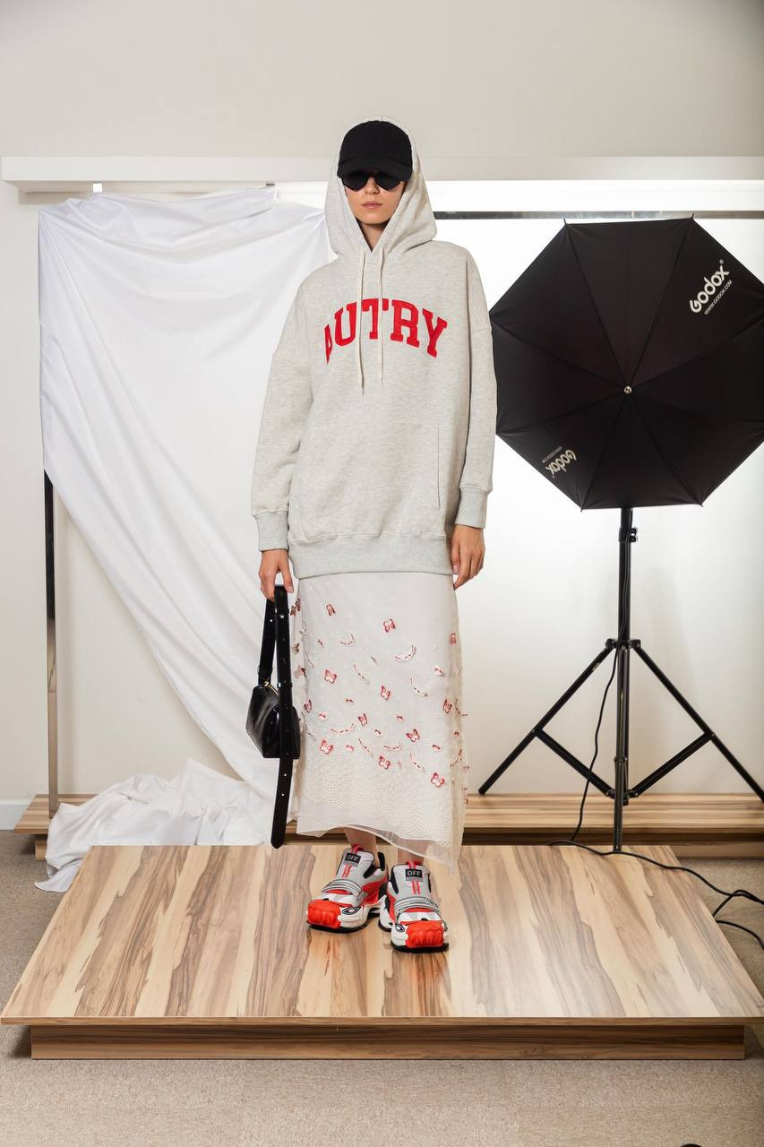 Gray hoodie with logo embroidery AUTRY, Grey
Gray hoodie with logo embroidery AUTRY, Grey