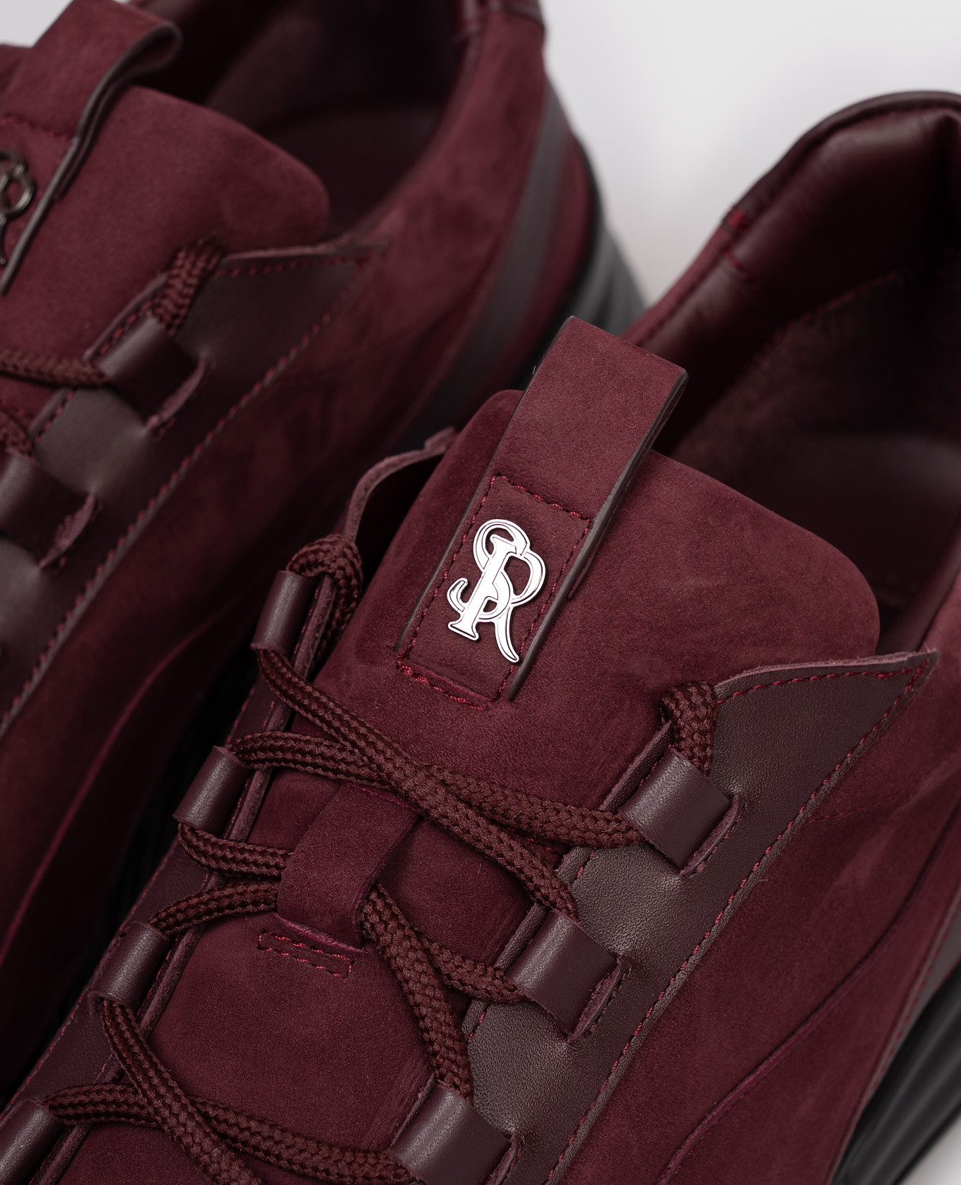 Burgundy nubuck sneakers Stefano Ricci
Burgundy nubuck sneakers Stefano Ricci