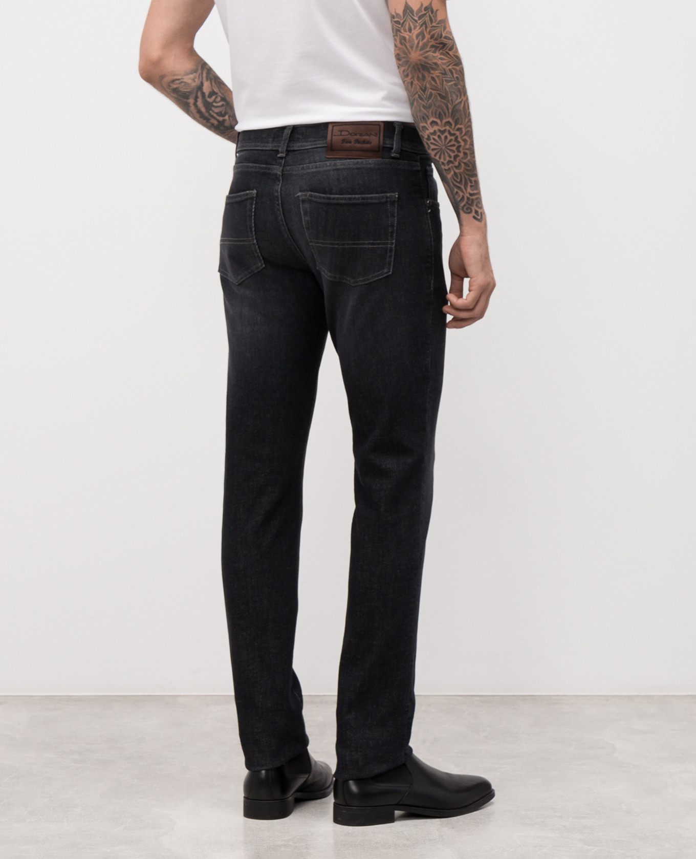Gray jeans with a worn effect Doriani Cashmere, Grey
Gray jeans with a worn effect Doriani Cashmere, Grey