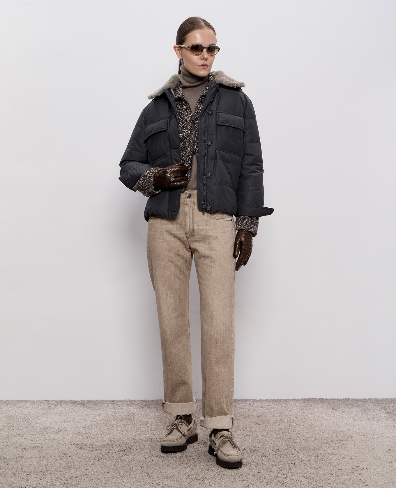 Brown cashmere turtleneck Brunello Cucinelli
Brown cashmere turtleneck Brunello Cucinelli