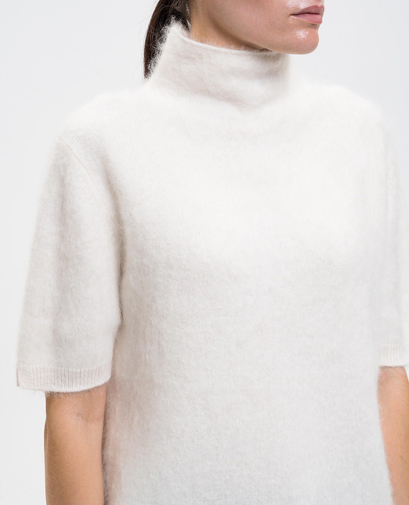 Madelene white short-sleeved sweater LISA YANG
Madelene white short-sleeved sweater LISA YANG