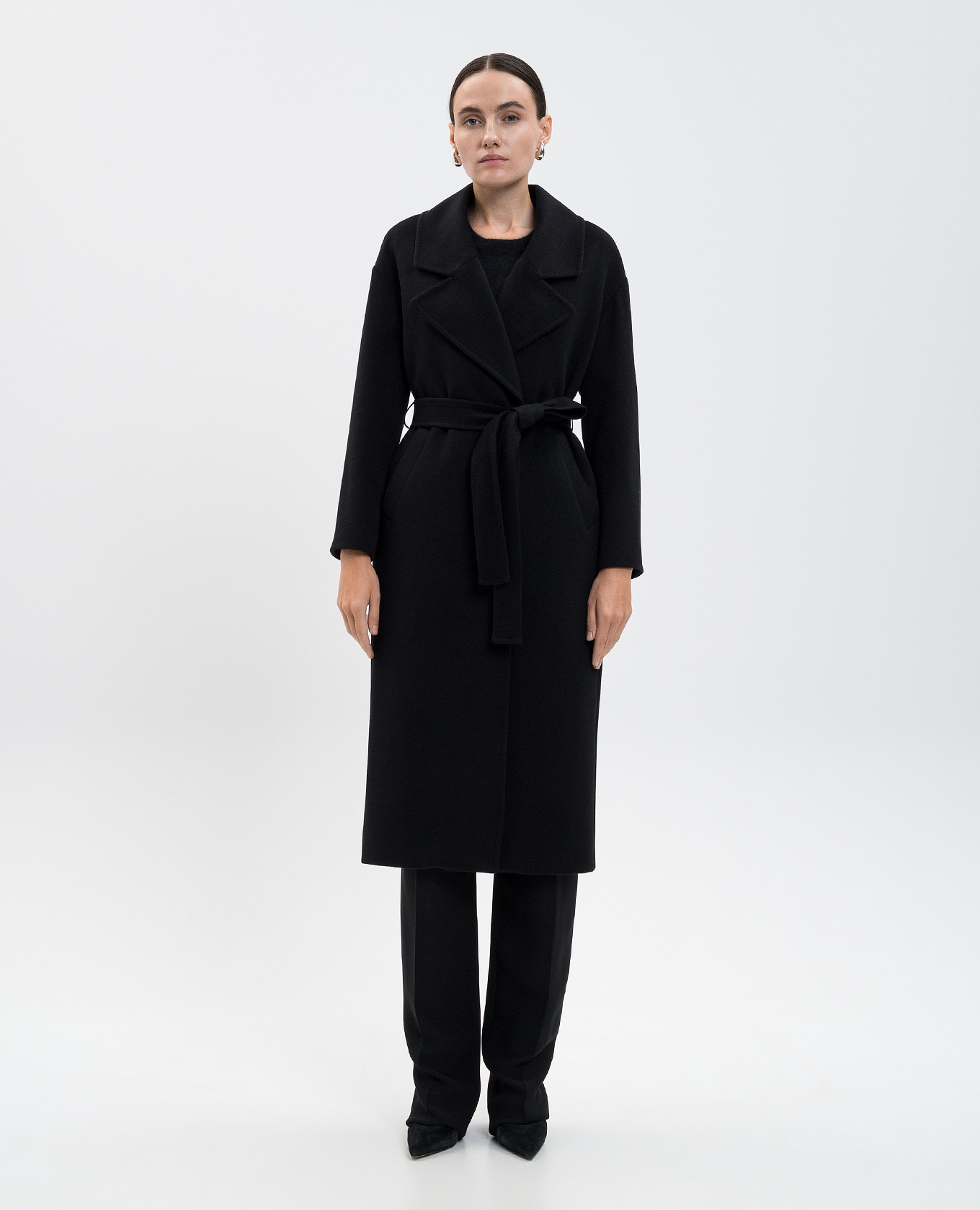 Black cashmere coat Heresis
Black cashmere coat Heresis