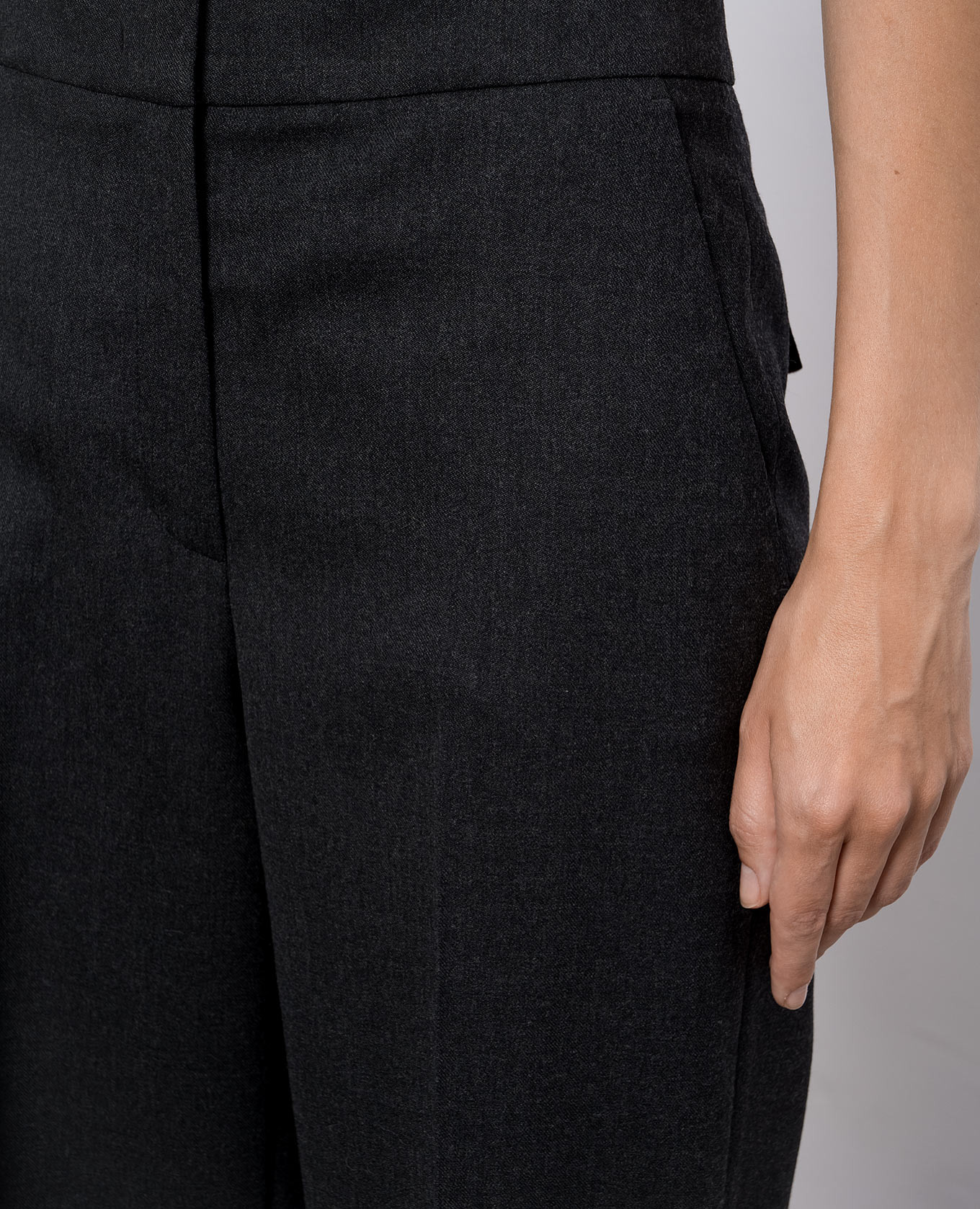 Grey wool trousers with lapels Peserico
Grey wool trousers with lapels Peserico