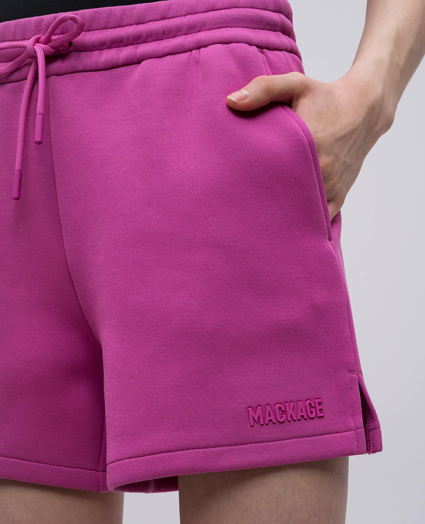 Pink SUMMER shorts with logo Mackage
Pink SUMMER shorts with logo Mackage