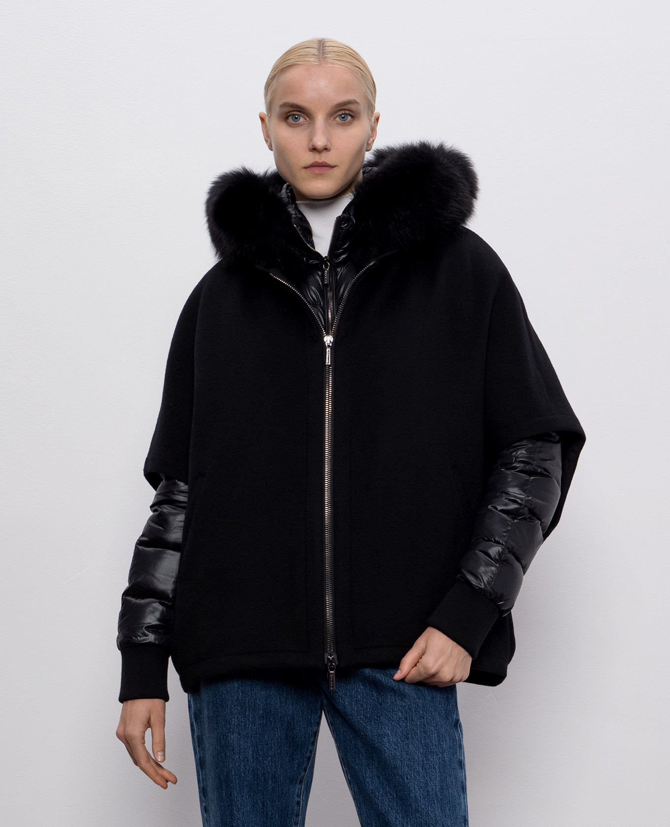 Black PEGASO double-layered wool and cashmere down jacket with fox fur MooRER
Black PEGASO double-layered wool and cashmere down jacket with fox fur MooRER