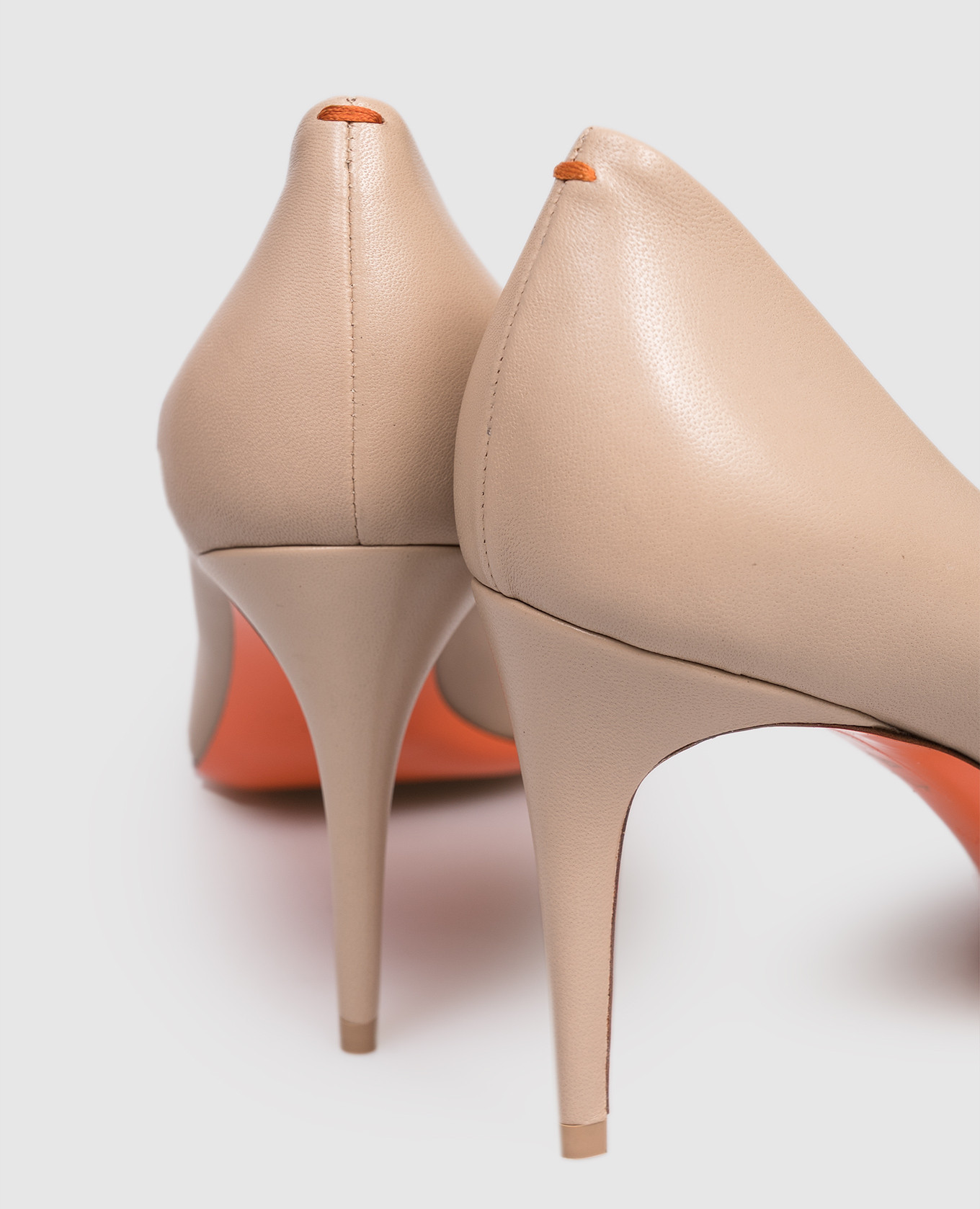 Beige leather shoes Santoni
Beige leather shoes Santoni