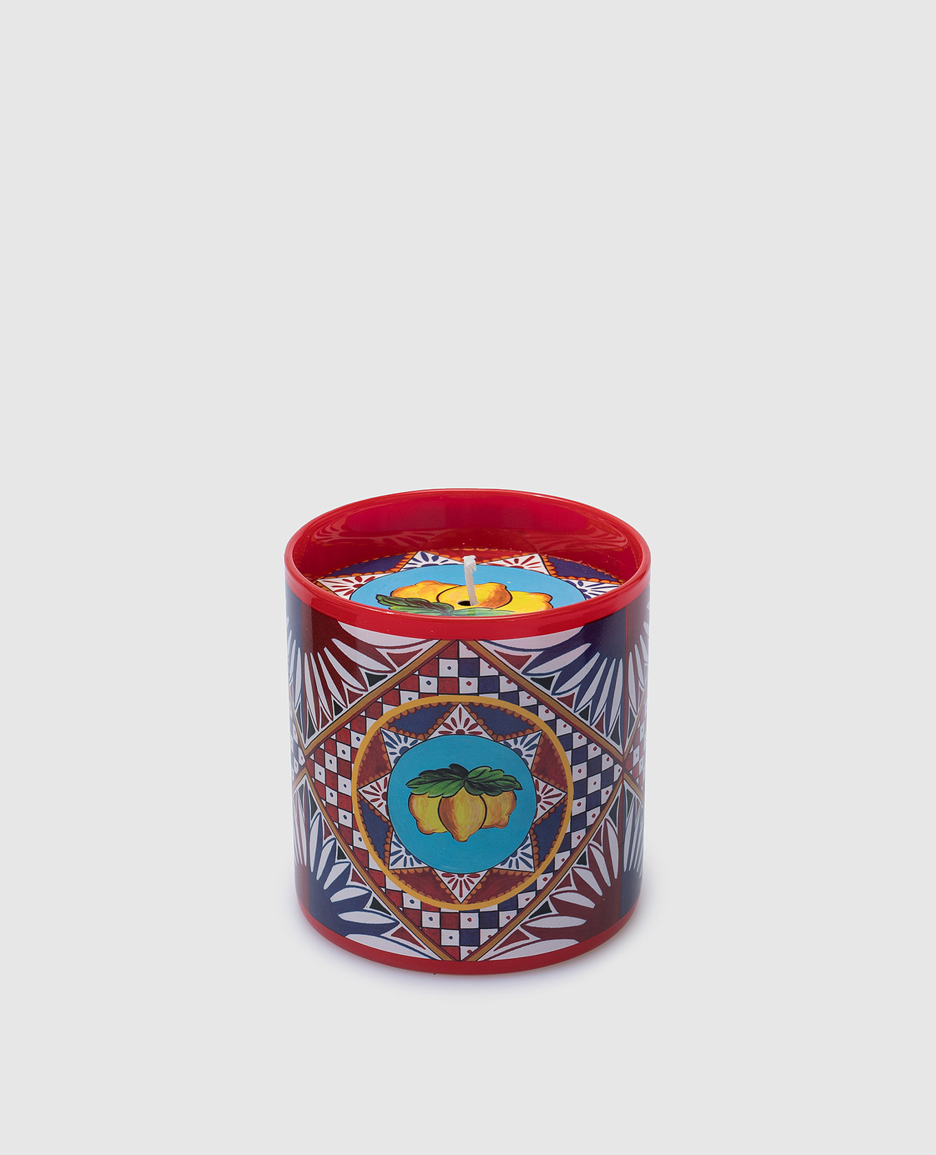 Scented candle with wild jasmine scent in a glass candle holder Dolce&Gabbana, White
Scented candle with wild jasmine scent in a glass candle holder Dolce&Gabbana, White