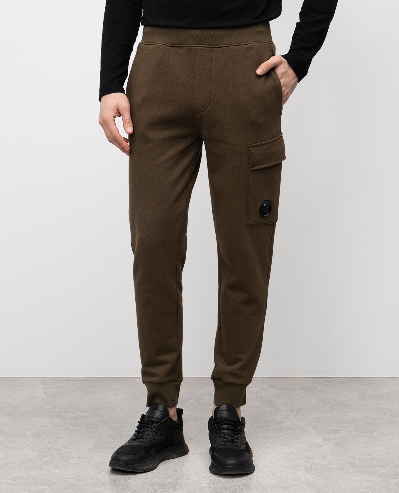 Khaki joggers with logo C.P. Company
Khaki joggers with logo C.P. Company