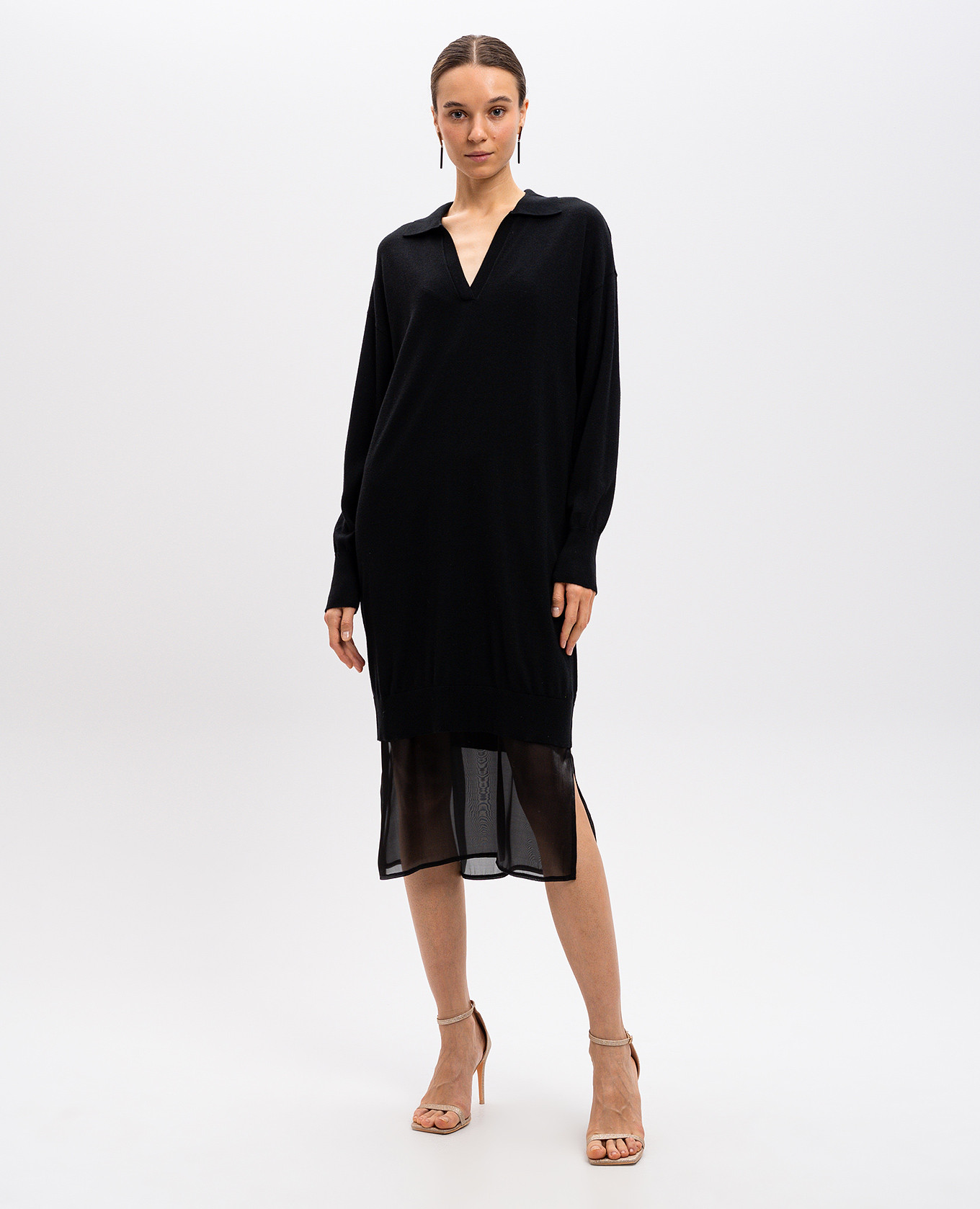 Black wool dress with removable lining and metallic Oval T logo Twinset Actitude, Черный
Black wool dress with removable lining and metallic Oval T logo Twinset Actitude, Черный