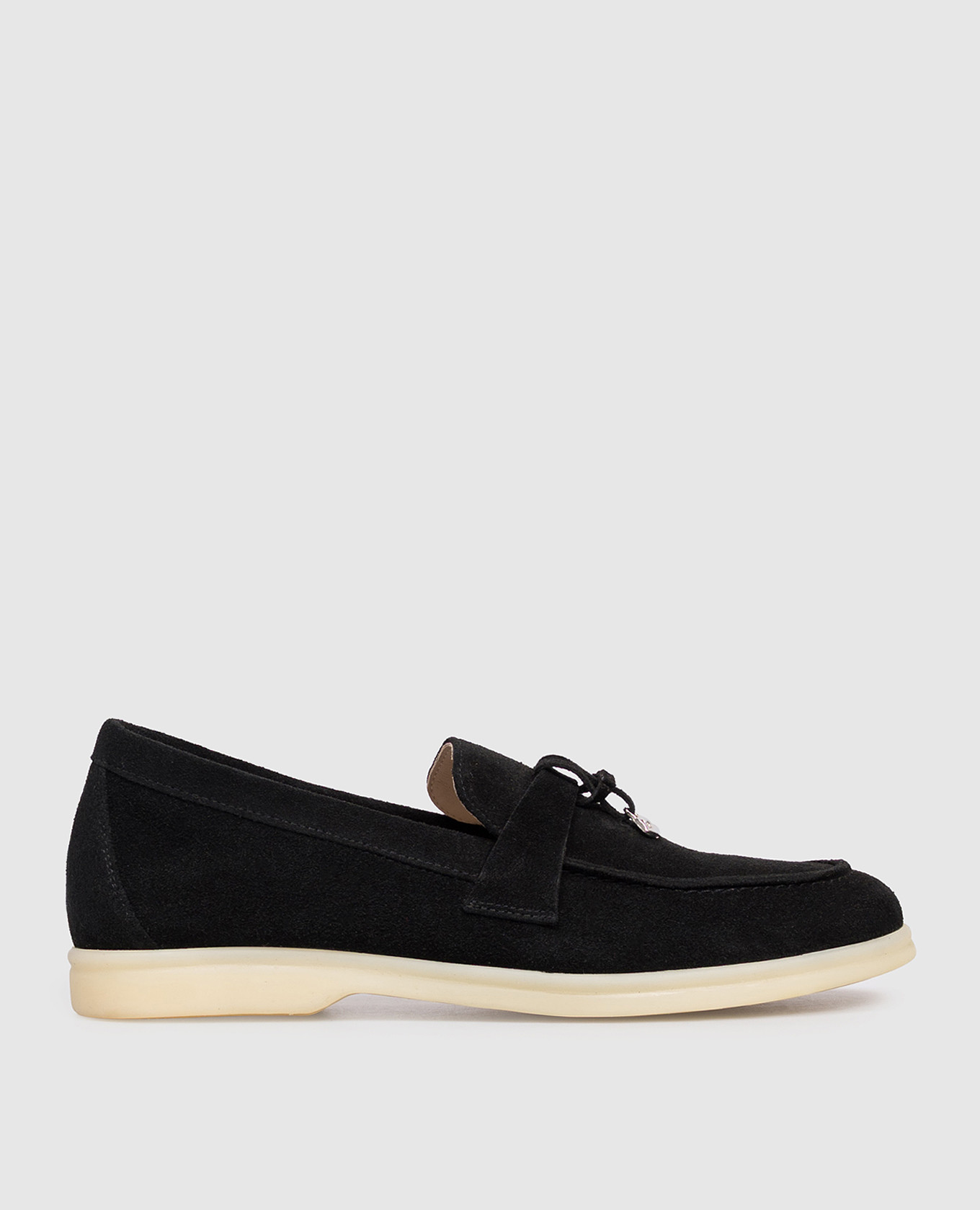 Black suede loafers Babe Pay Pls
Black suede loafers Babe Pay Pls