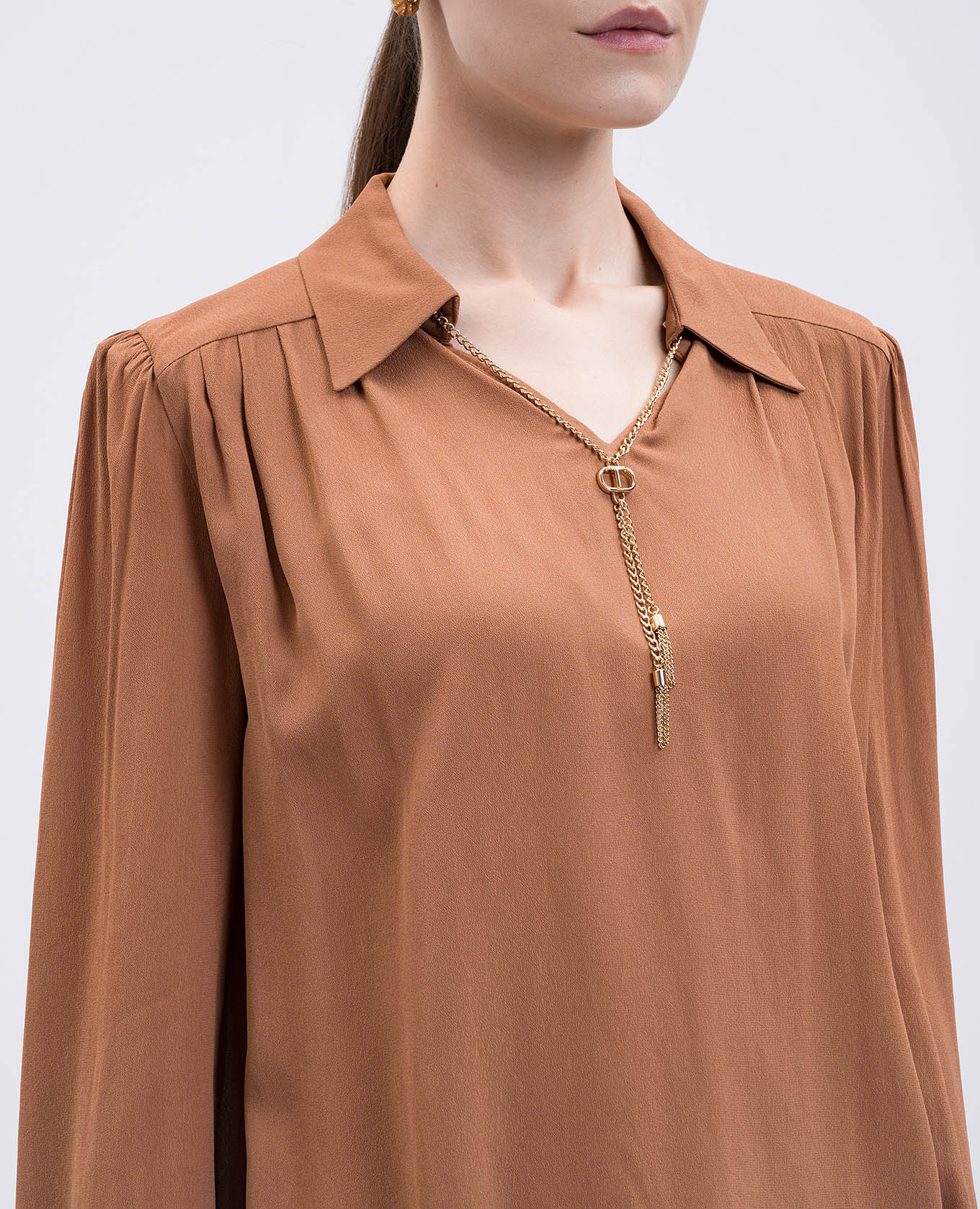 Brown blouse with chain Twinset
Brown blouse with chain Twinset