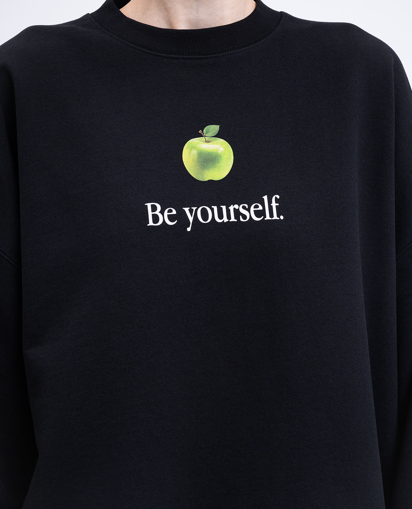 Black sweatshirt with print Vetements
Black sweatshirt with print Vetements