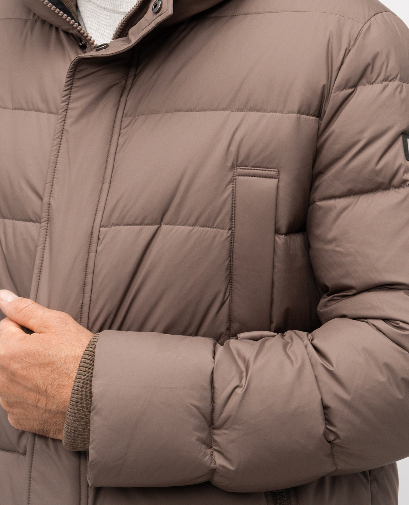 Brown down jacket with logo Be Florence
Brown down jacket with logo Be Florence