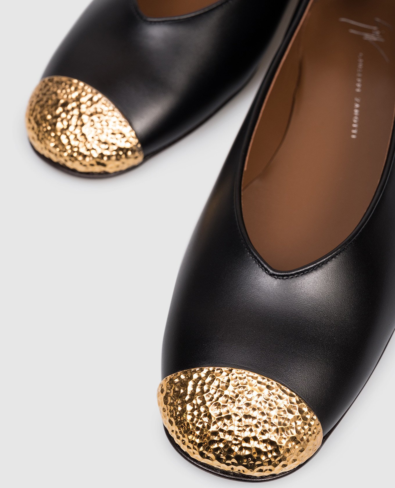 Georgia black leather ballet flats Giuseppe Zanotti
Georgia black leather ballet flats Giuseppe Zanotti