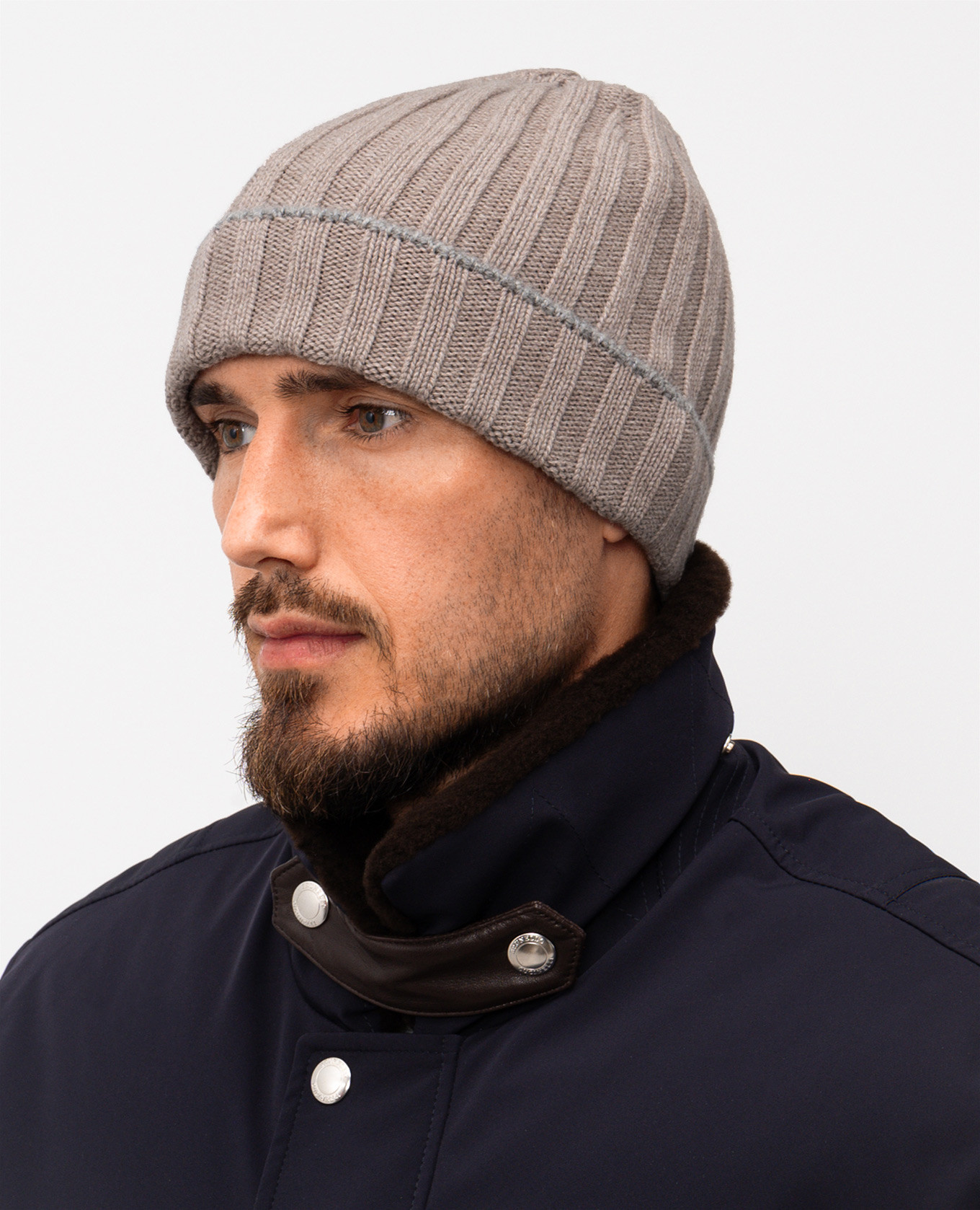 Beige cashmere hat with fringe Brunello Cucinelli
Beige cashmere hat with fringe Brunello Cucinelli