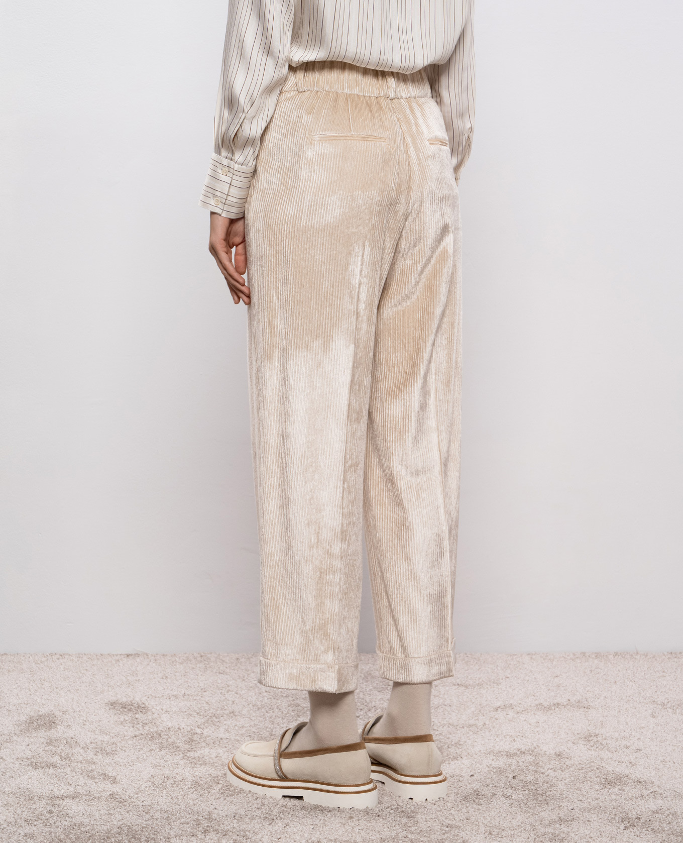 Beige corduroy pants Peserico
Beige corduroy pants Peserico