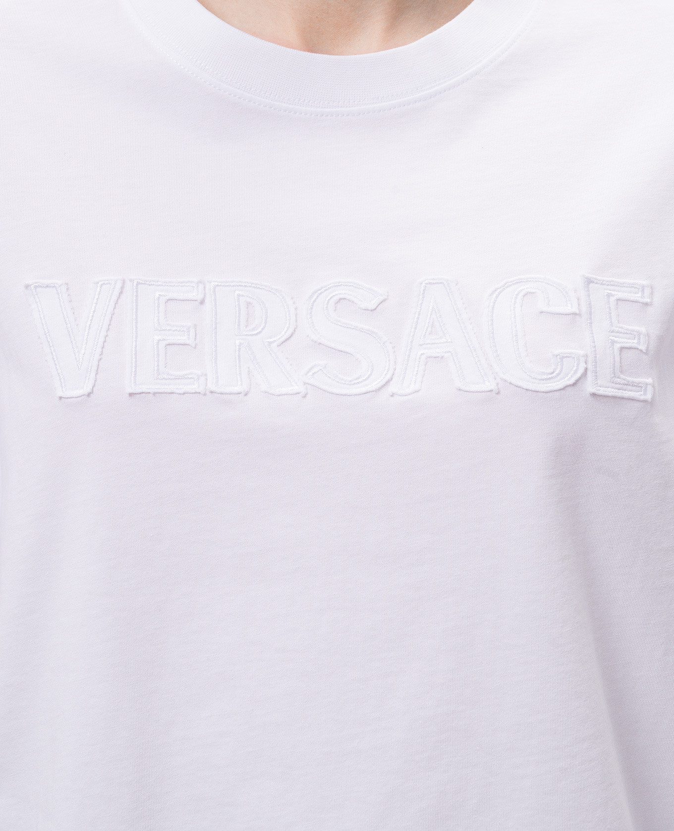 White T-shirt with logo patch Versace
White T-shirt with logo patch Versace