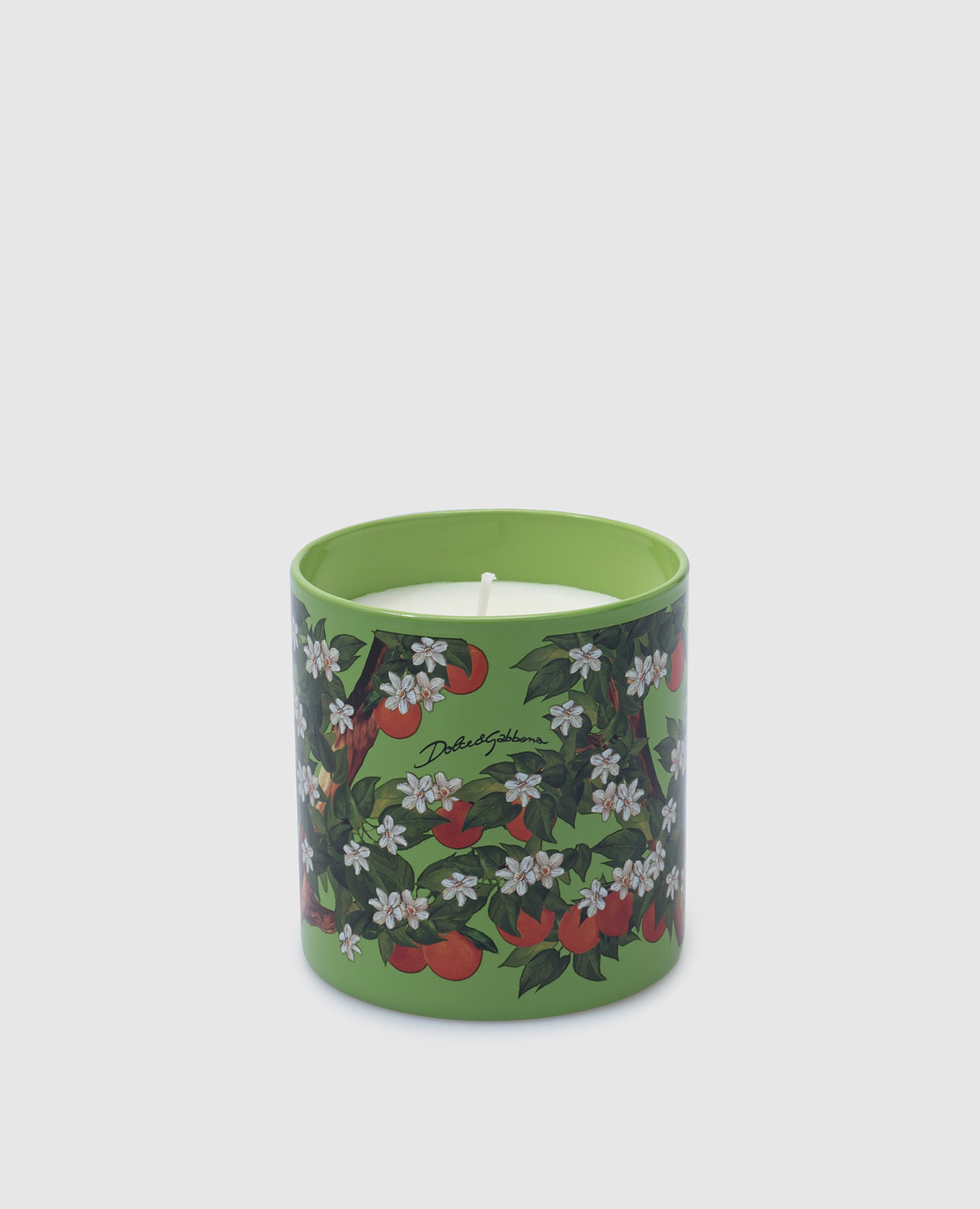 Scented candle with Sicilian orange scent in a glass candle holder Dolce&Gabbana, Green
Scented candle with Sicilian orange scent in a glass candle holder Dolce&Gabbana, Green