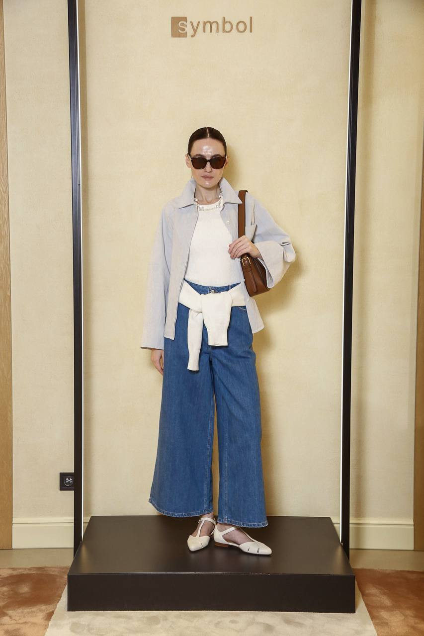 White sweater with a scar CO
White sweater with a scar CO