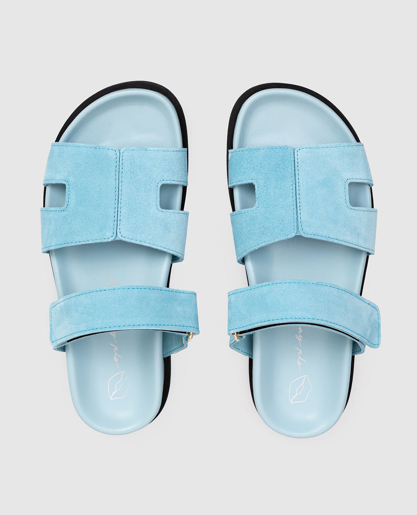 Blue suede flip-flops Babe Pay Pls, Light blue
Blue suede flip-flops Babe Pay Pls, Light blue
