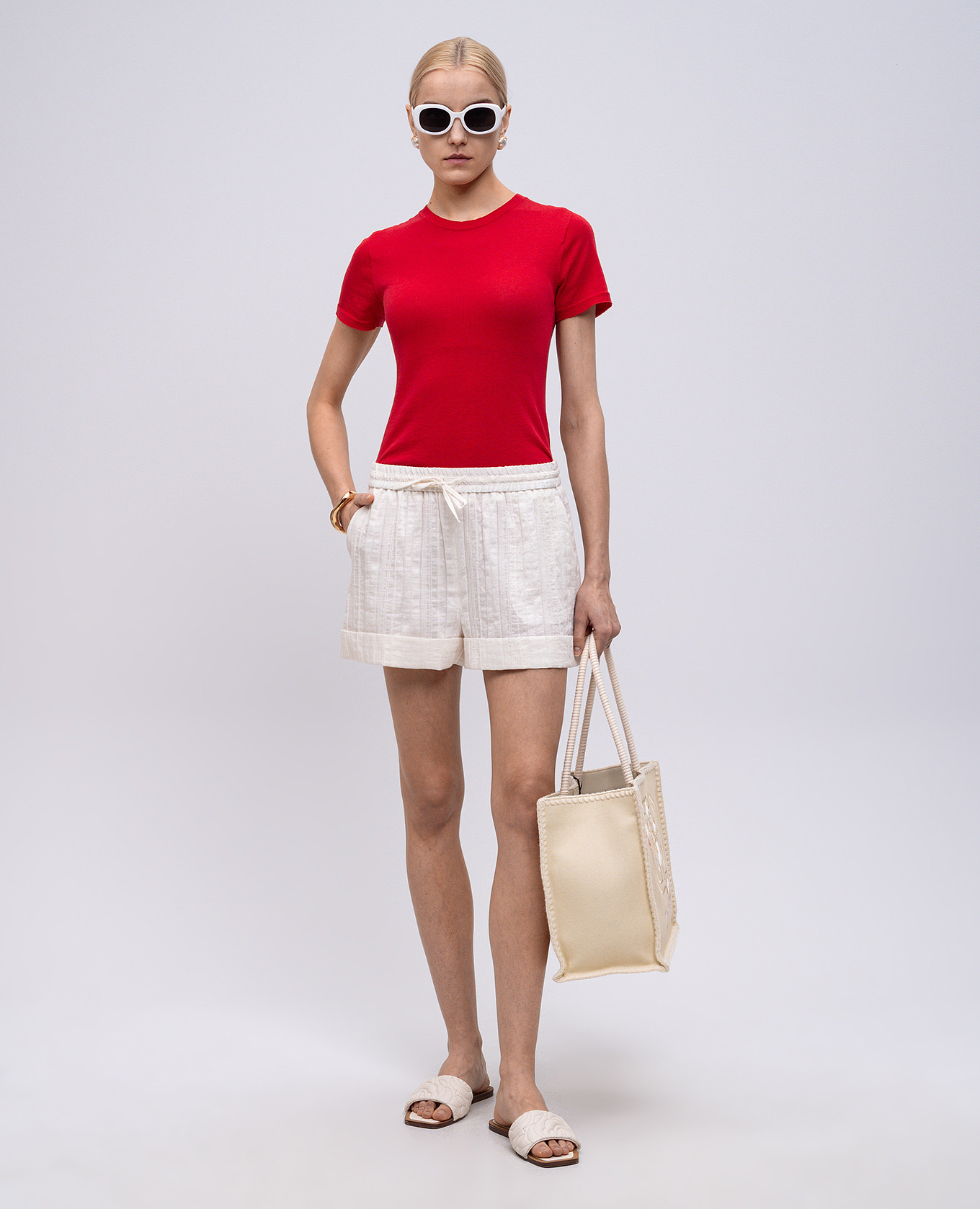 

Red T-shirt with emblem Twinset