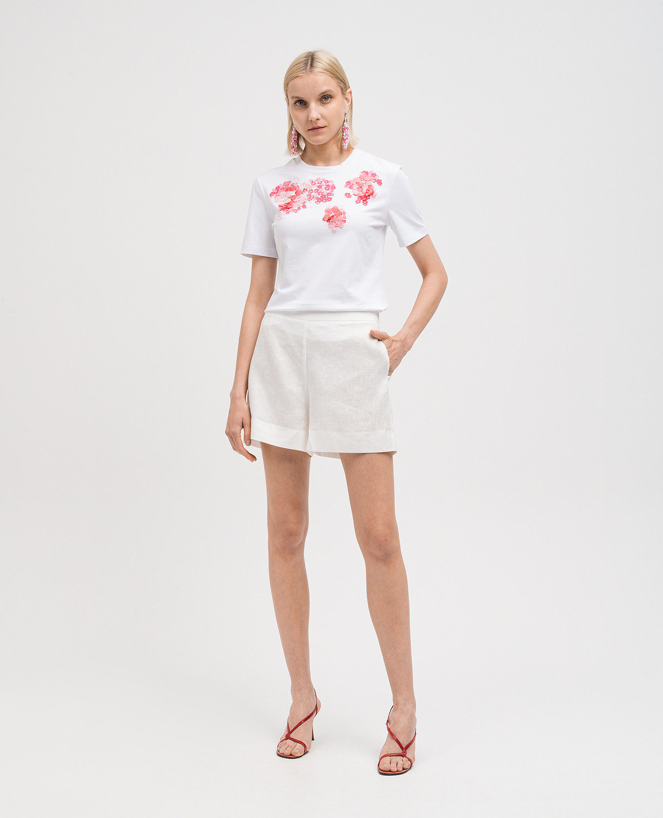 

White t-shirt with floral print and appliqué Ermanno Scervino