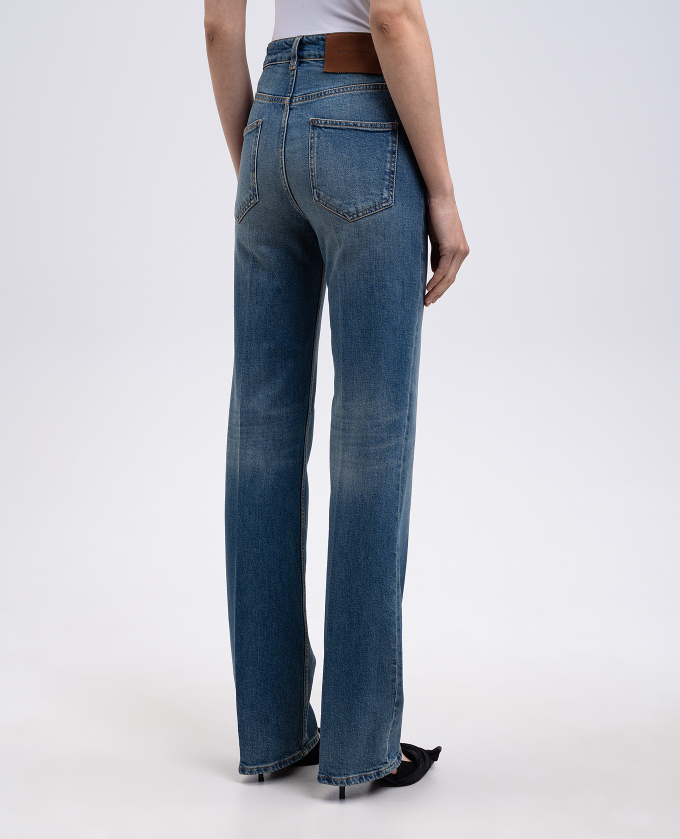 

Julia blue jeans with a worn effect Victoria Beckham