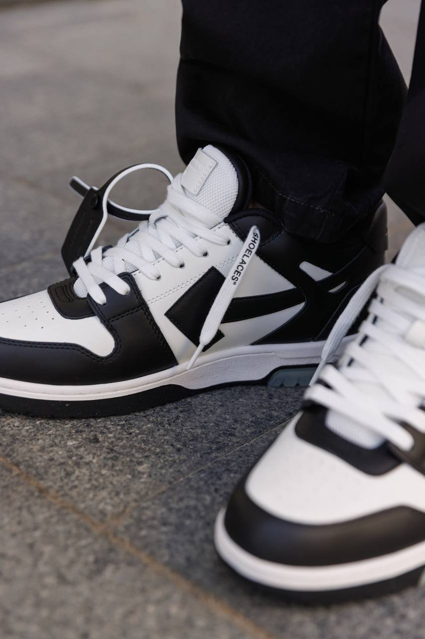 

Out of Office black leather sneakers with logo Off-White