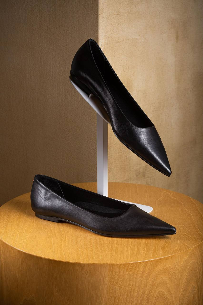

Black leather ballet flats Aeyde