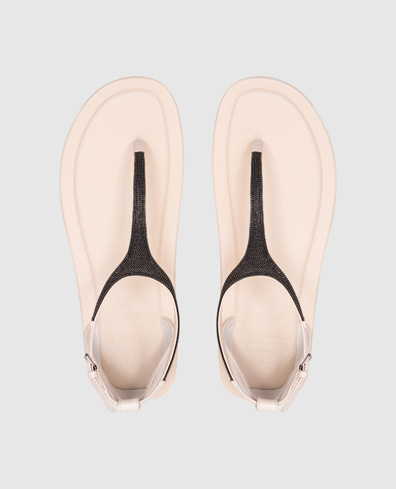 

Beige leather sandals with a monil chain Brunello Cucinelli