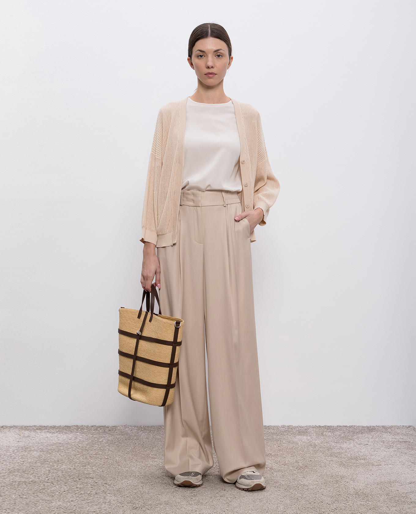 

Beige cardigan Peserico