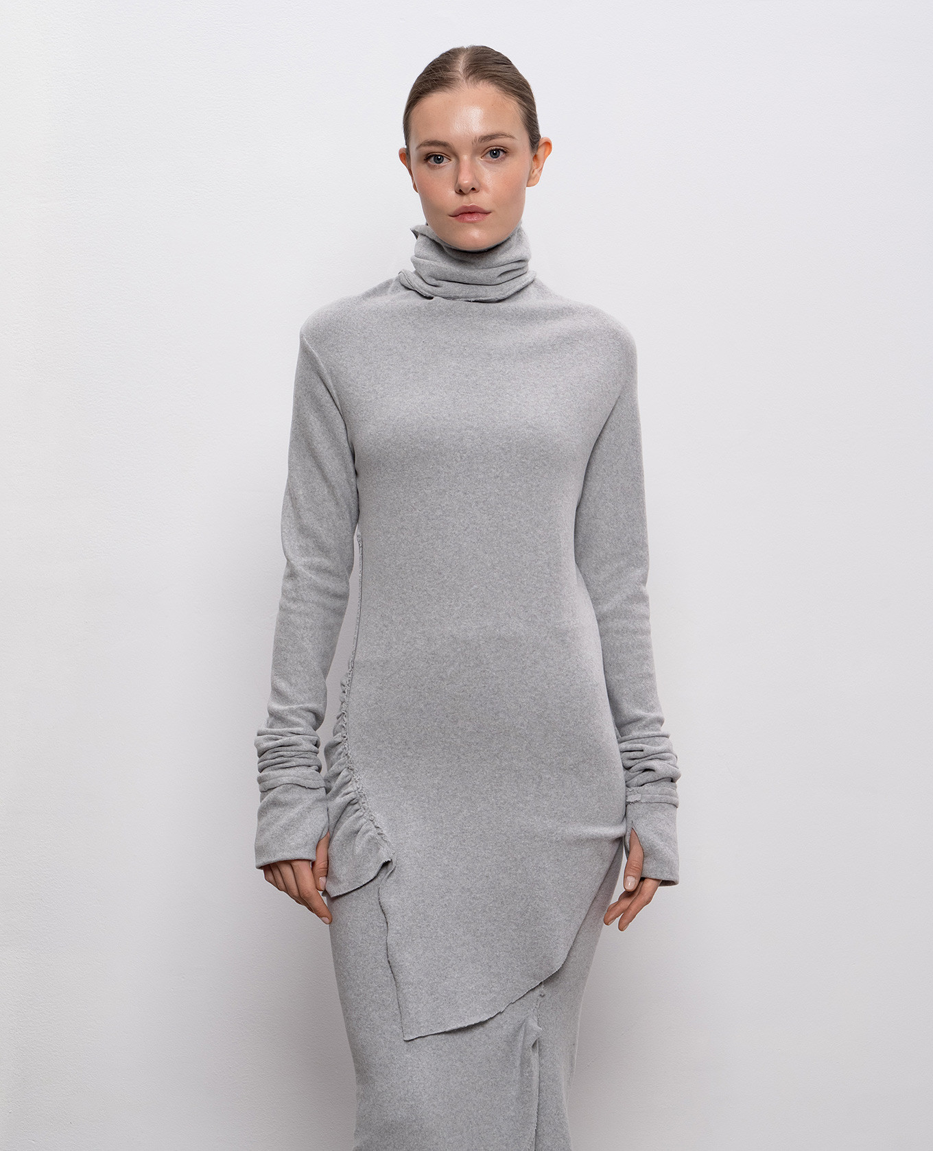 

Gray golf with drapery Marc Le Bihan, Grey