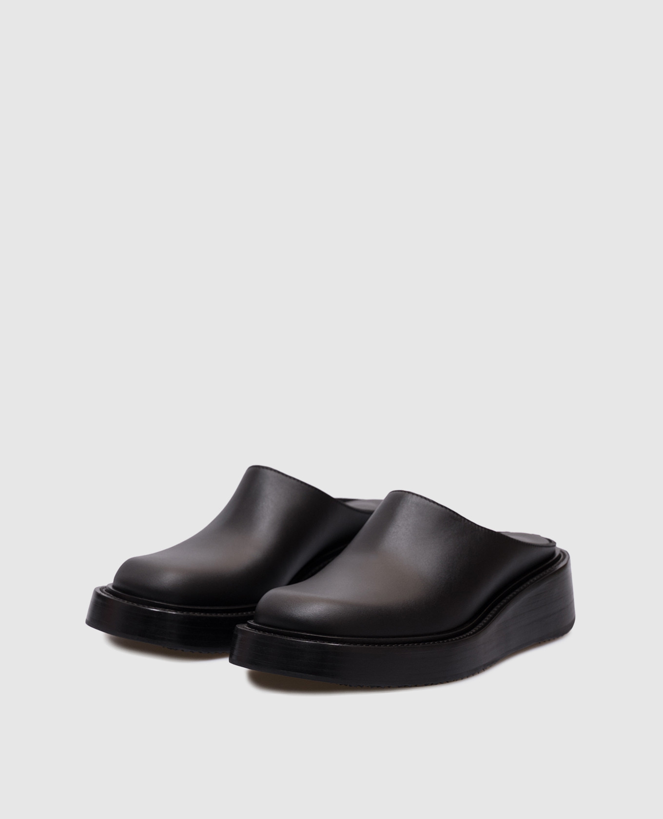 

Dean Clog Black Leather Mules Alexander Wang