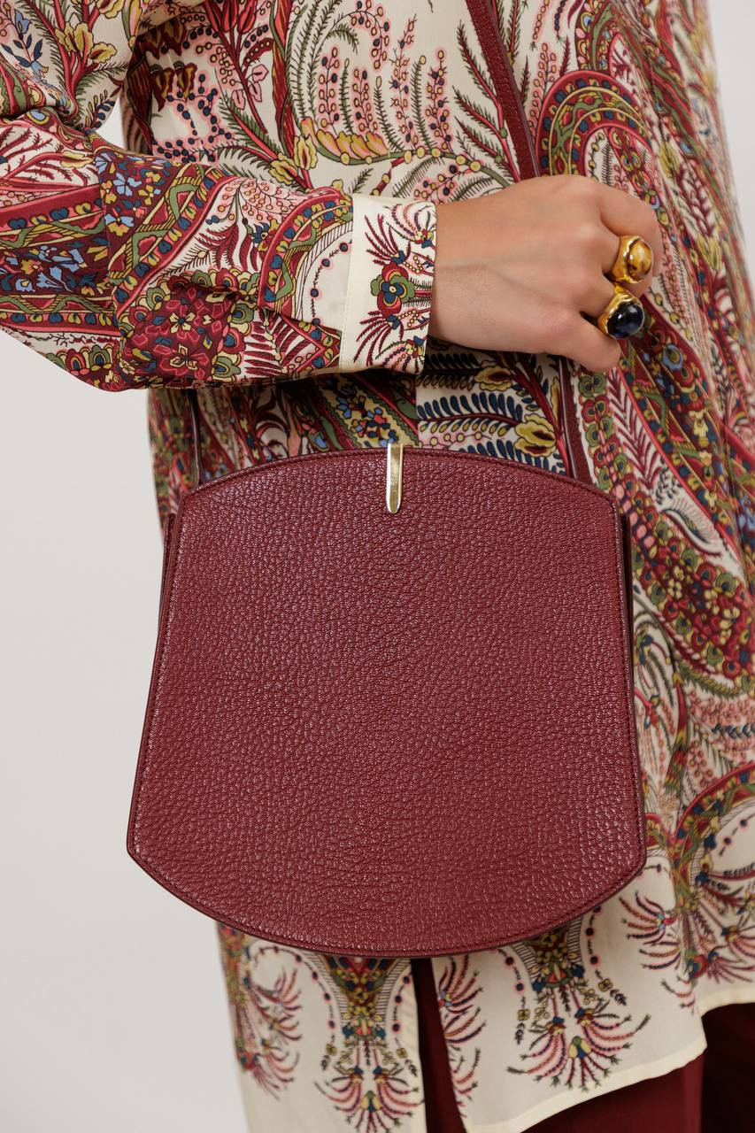 Florence burgundy leather saddle bag Savette 5