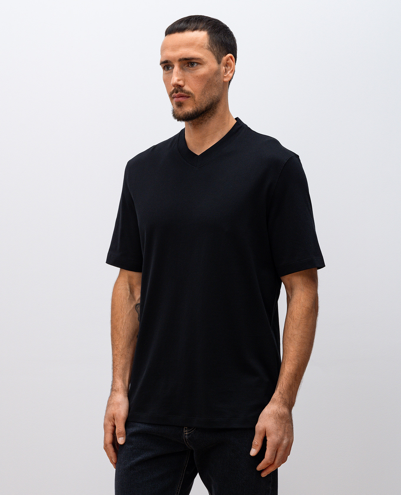 

Black straight-cut T-shirt Brunello Cucinelli