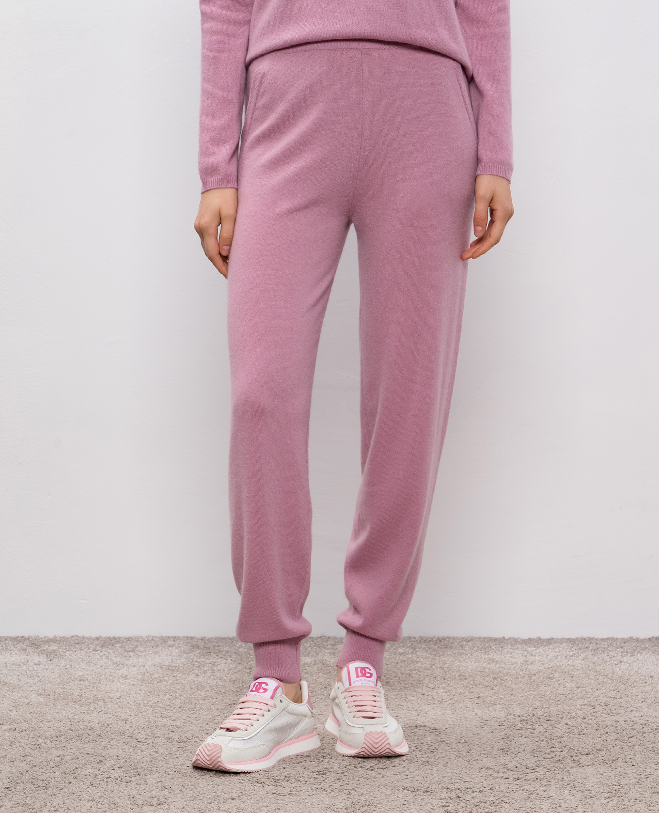 

Pink cashmere sweatpants Allude