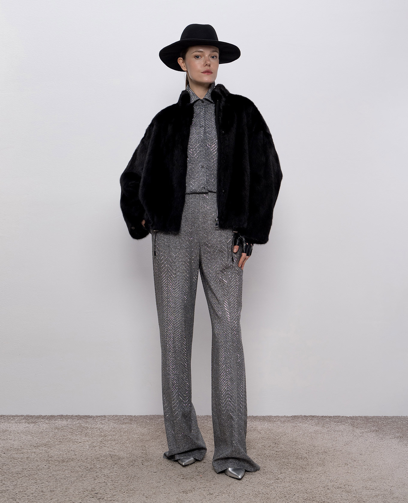 

Gray pants with crystals Ermanno Scervino, Grey