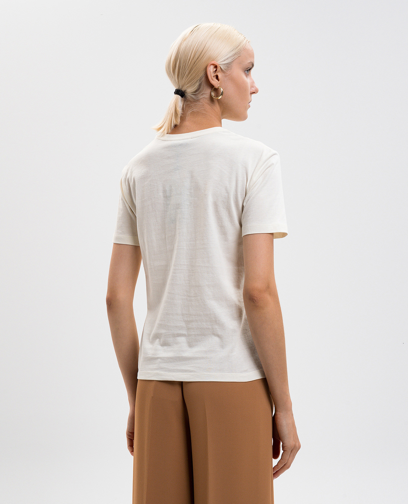 

Beige T-shirt with logo embroidery Twinset