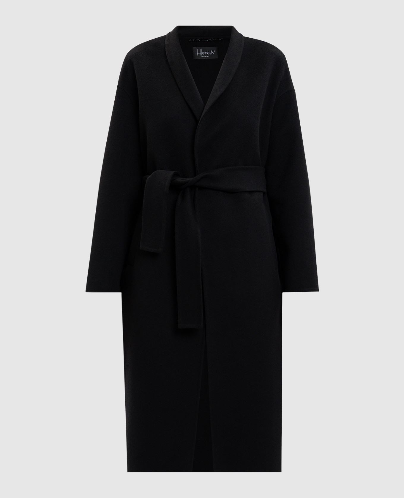 

Black wool coat with a smell Heresis