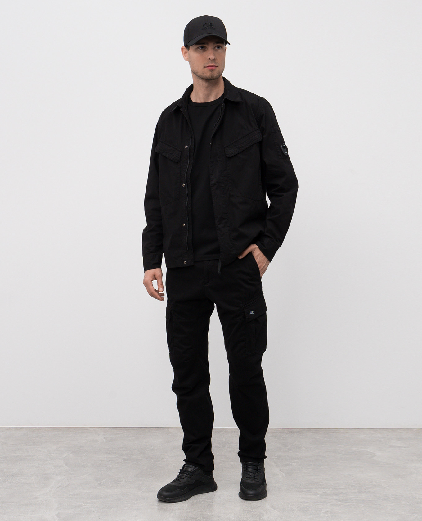 

Black T-shirt with embroidered logo C.P. Company