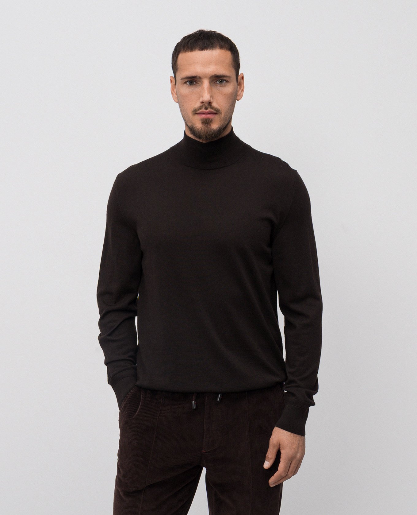 

Brown wool golf ISAIA