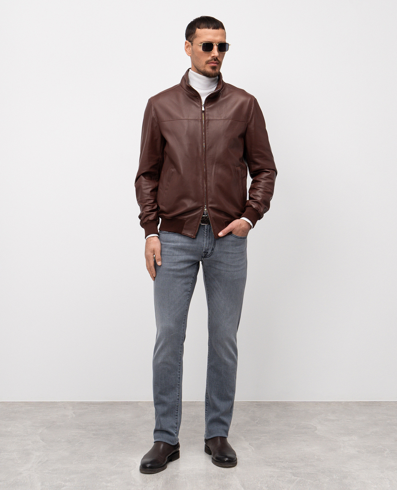 

Michelangelo grey jeans with logo patch Tramarossa