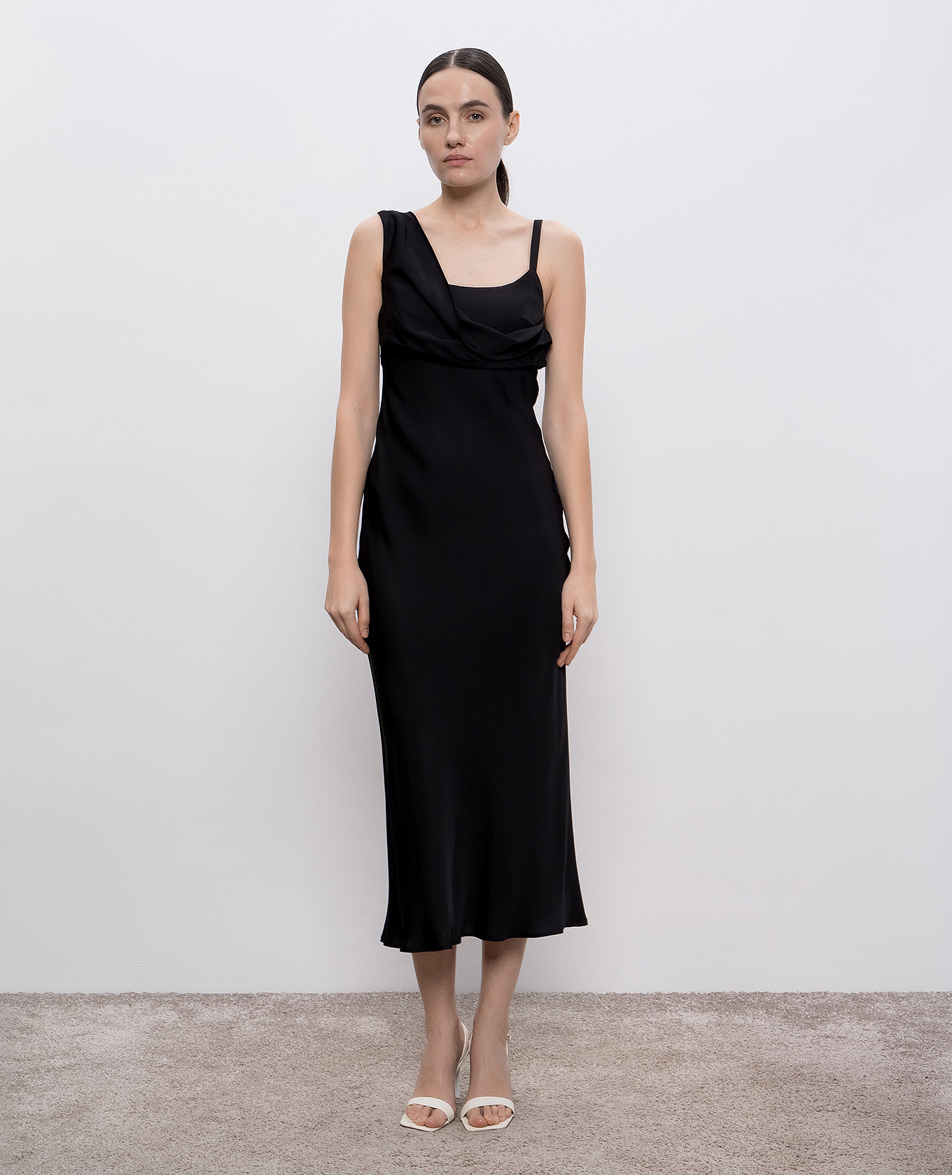 

Black midi dress Peserico